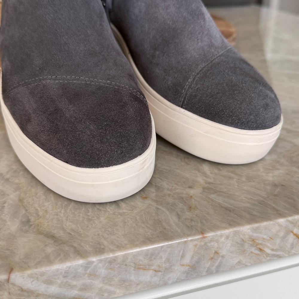 TOMs Jamie womans gray suede slip on wedge sneaker high top 8.5 - Picture 6 of 9